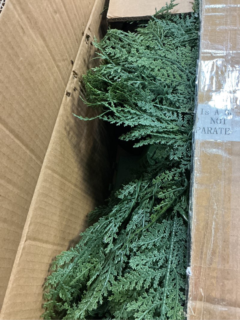 Condition photo showing Good Condition for Set of 3 2ft 3ft 4ft Pre-lit Twinkle Christmas Norfolk Pine Tree with 175 LED Light Realistic Artificial Trees with Woven Basket Base Xmas Holiday Decor for Indoor Living Room Home (Norfolk Pine Tree)