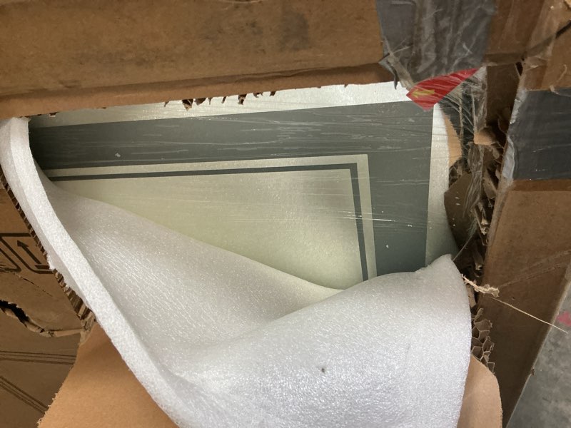 Condition photo showing Good Condition for led bathroom mirror z14087sr-1
