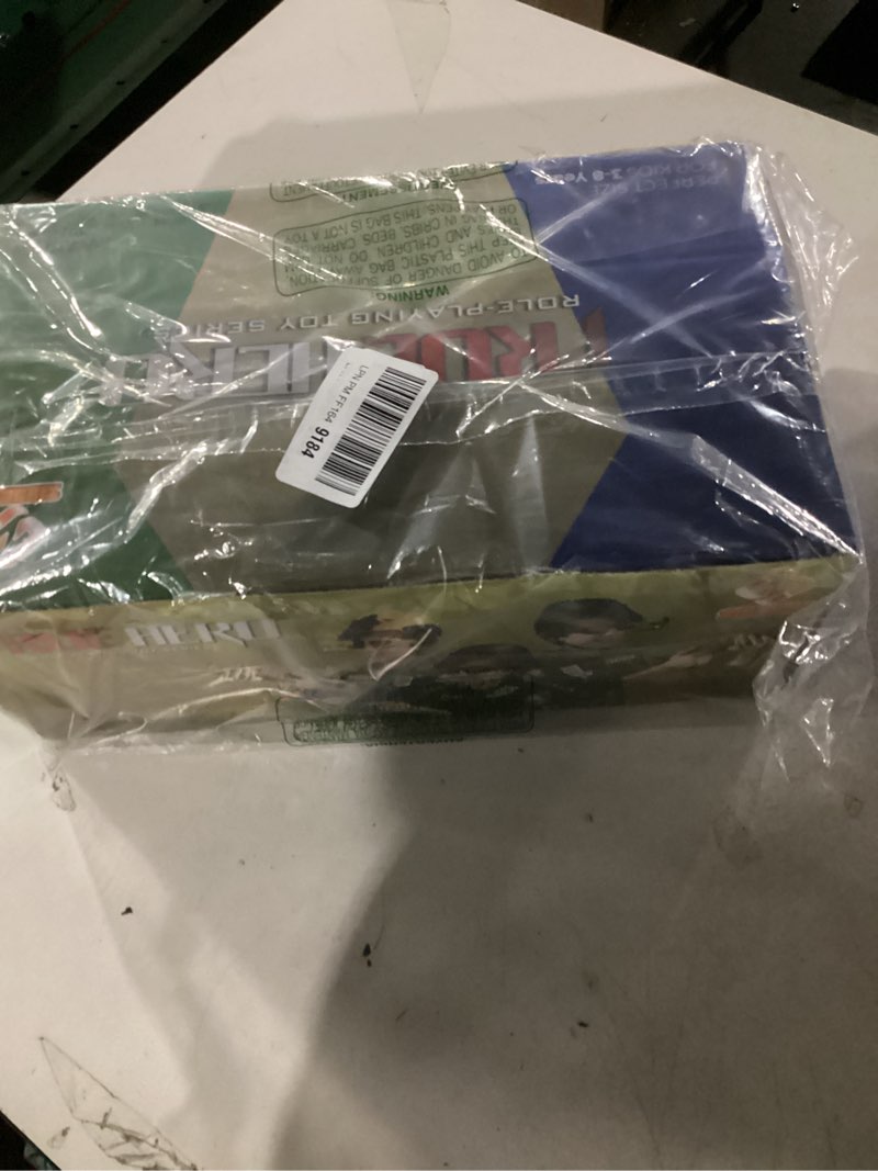 Condition photo showing New/Like New for 20 Piece Army Costume for Kids, Soldier Military Dress up for Boys 3-10, Kids Army Gear Role Play, Halloween Costume Camouflage Set with Vest, Camo Gloves, Helmet, Halloween Christmas Gift for Kids…