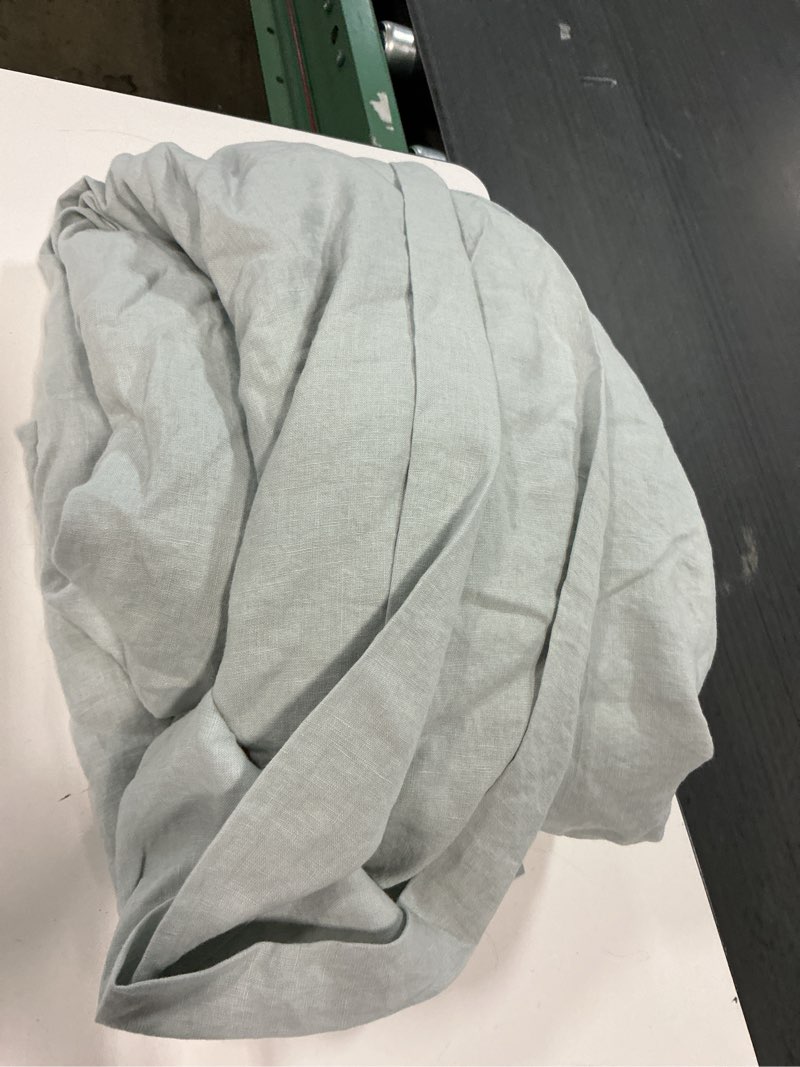 Condition photo showing Good Condition for european linen sheet set  2 pcs king size 
