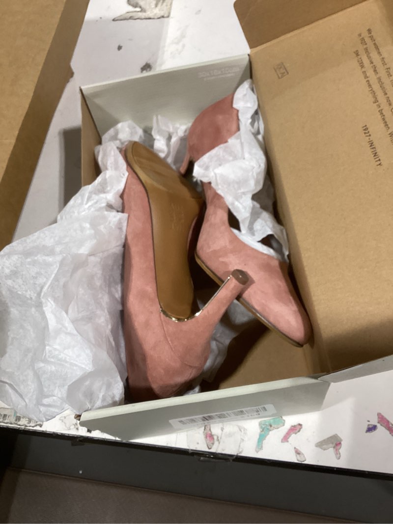 Condition photo showing As Is for naturalizer womens everly 5 creme brulee beige leather