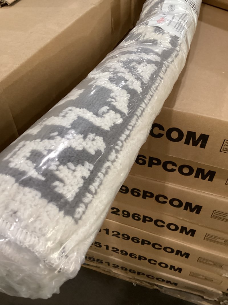 Condition photo showing New/Like New for Sofihas stair treads