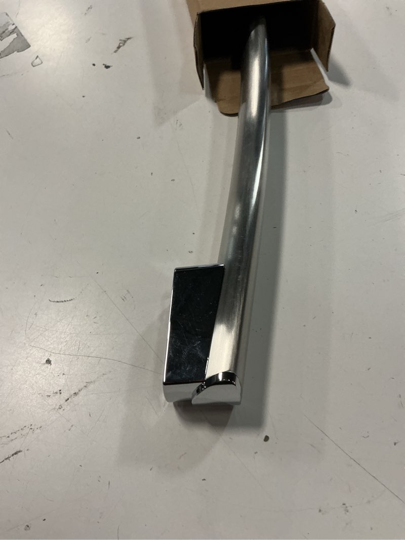 Condition photo showing Good Condition for 1 pcs wr12x34310 refrigerator door handle, stainless steel freezer door handle, fits for ge gfe24jsknfss gwe19jmlkfes gne25jskcfss gde25esknrss & gne25jskafss, models ps16220203