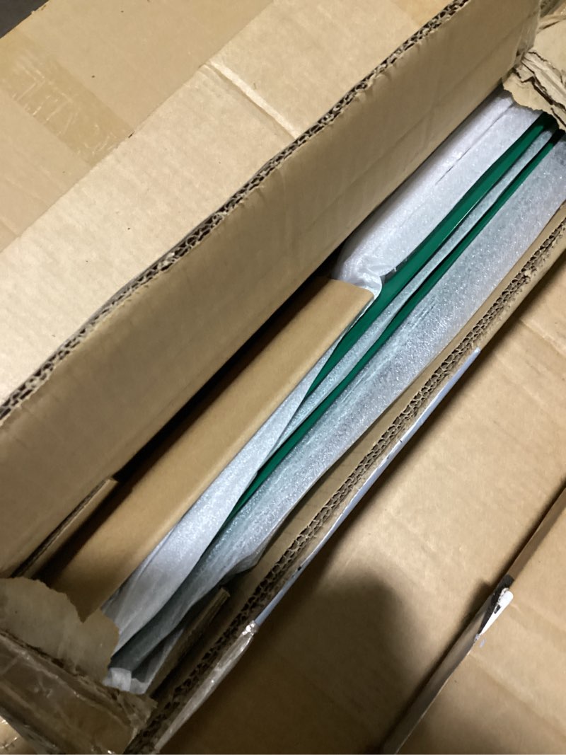 Condition photo showing Good Condition for vevor 6ft u-channel sign post, 4pack green heavy duty steel fixed fence post, steel fence u-channel sign for garden, courtyard, farm or traffic intersection 6ft/4 pack
