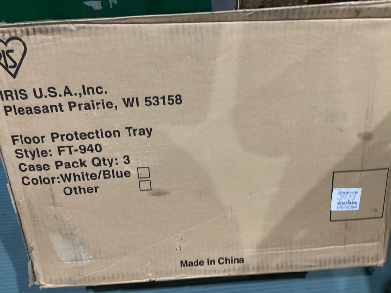 Condition photo showing New/Like New for IRIS USA Pee Pad Holder - for Large Sized Dog and Puppy Pee Pads, Secured Latches, Non-Skid Feet, High Polish Finish for Easy Cleaning, Leak Protection, Fits 28"x34" Pad or Larger, Square, Blue 28" x 34" Blue