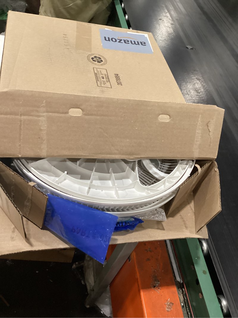 Condition photo showing Good Condition for lasko 2520 oscillating stand fan,white 16 inch