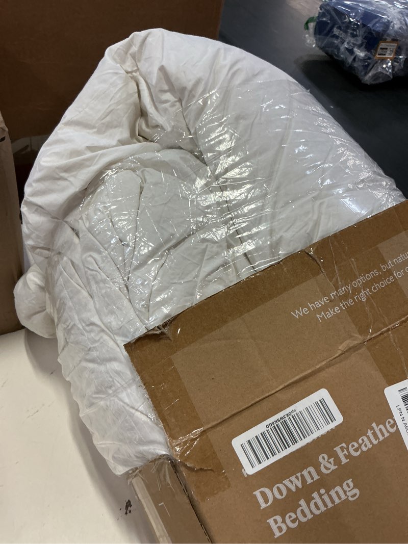 Condition photo showing As Is for apsmile super king luxury 100% organic cotton all season down feather fibers comforter, high fill power medium warmth duvet insert (120x120, ivory white) super king ivory white / medium warmth