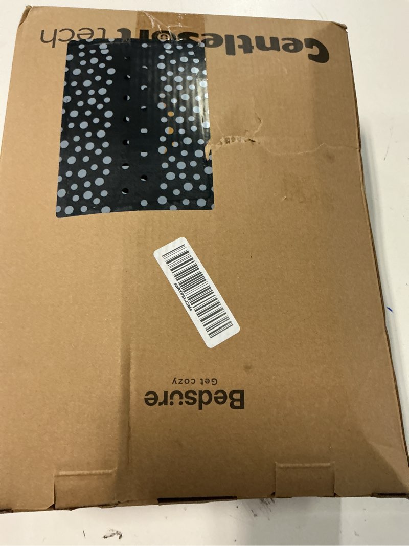 Condition photo showing New/Like New for bedsure tufted boho comforter set queen size - beige boho bed set, gentlesoft™ 3 pieces farmhouse shabby chic embroidery bedding, gifts for woman, soft jacquard queen comforter for all seasons queen 01 - beige - elegant