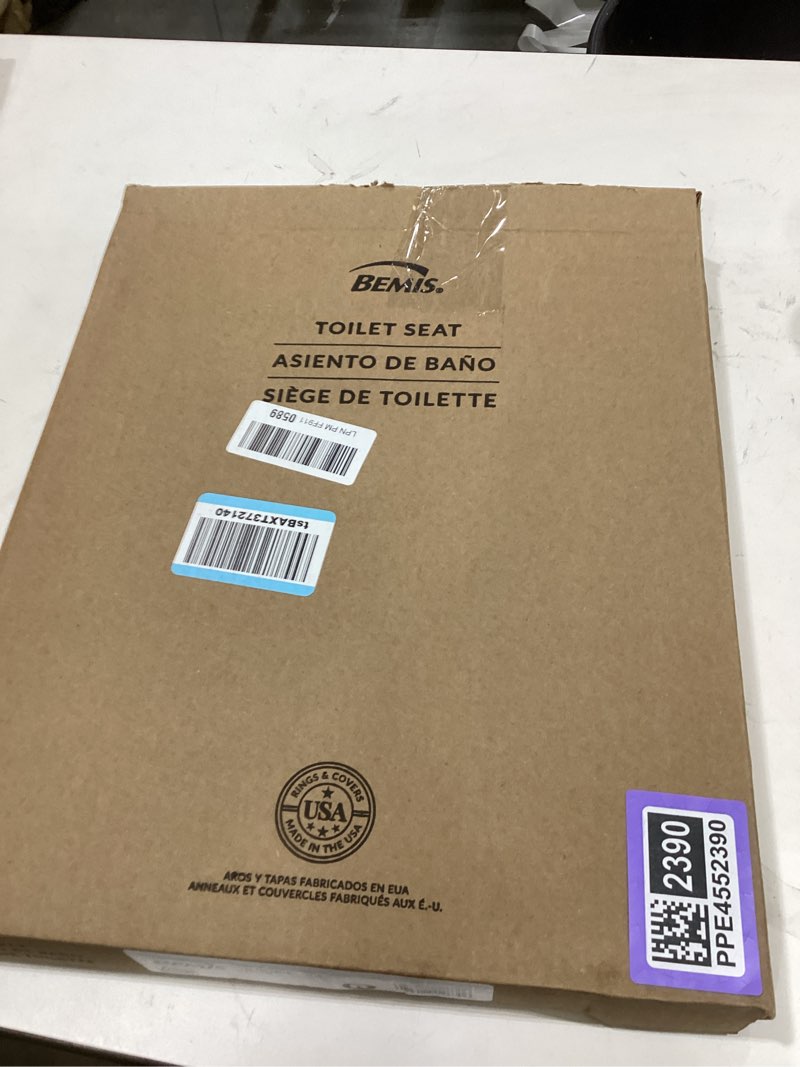 Condition photo showing New/Like New for Toilet seat