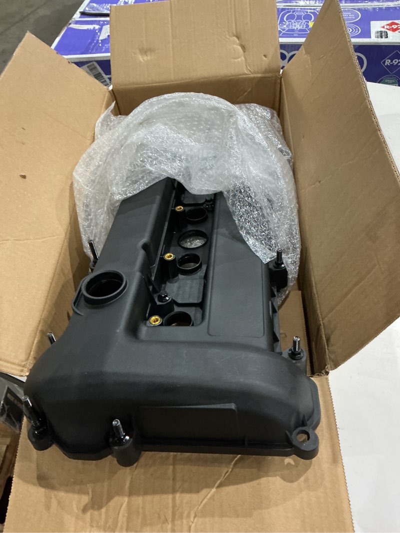 Condition photo showing Good Condition for 2.0l aluminum valve cover compatible with 2005-2008 escape 2008-2011 focus replace# 4s4z-6582-ca 4s4z-6582-c 4s4z-6582-d 1s7z-6584-ba 4s4z6582ca 4s4z6582c al red