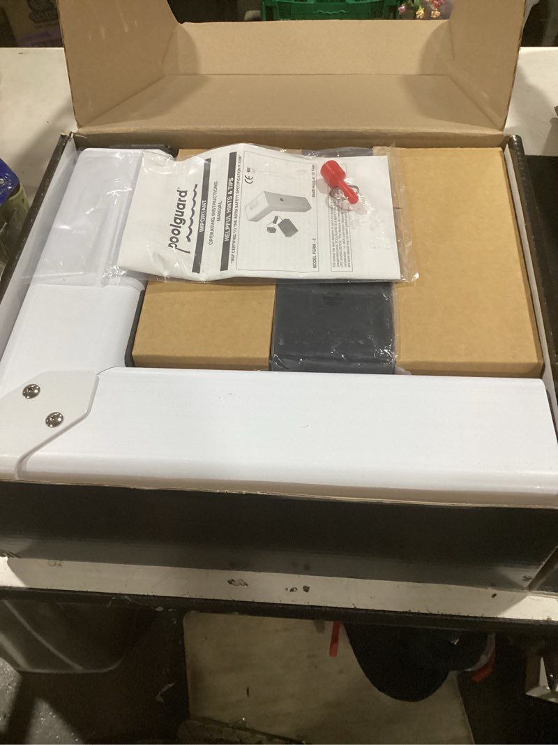 Condition photo showing Good Condition for poolguard pgrm-2 in-ground pool alarm, white