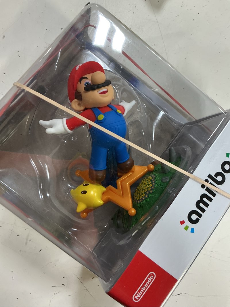 Condition photo showing Good Condition for amiibo- mario and luma - super mario galaxy + super mario galaxy2 series