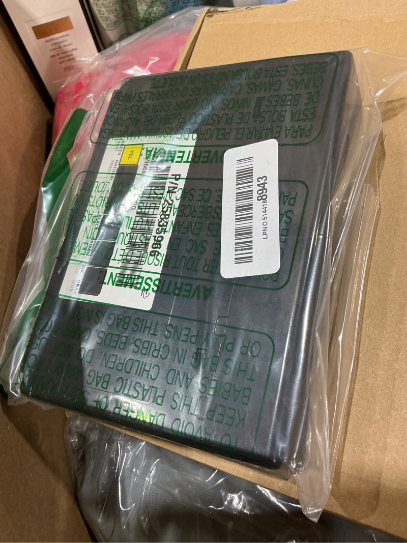 Condition photo showing New/Like New for gm genuine parts 25835966 body control module