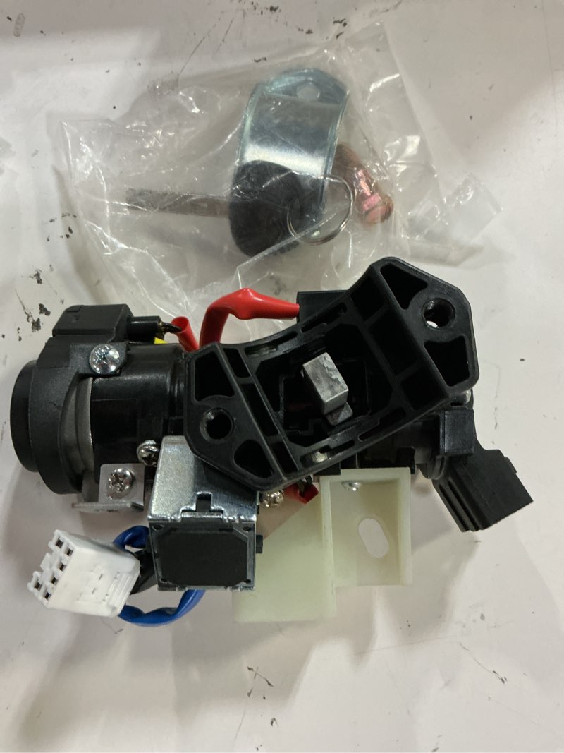 Condition photo showing Good Condition for 81900-3sa00 ignition lock switch assembly with keys compatible with hyundai sonata 2011-2014, ignition lock cylinder with housing replace# 81910-3q100, 81970-3sa00, 81250-3sa00 for hyundai sonata 2011-2014