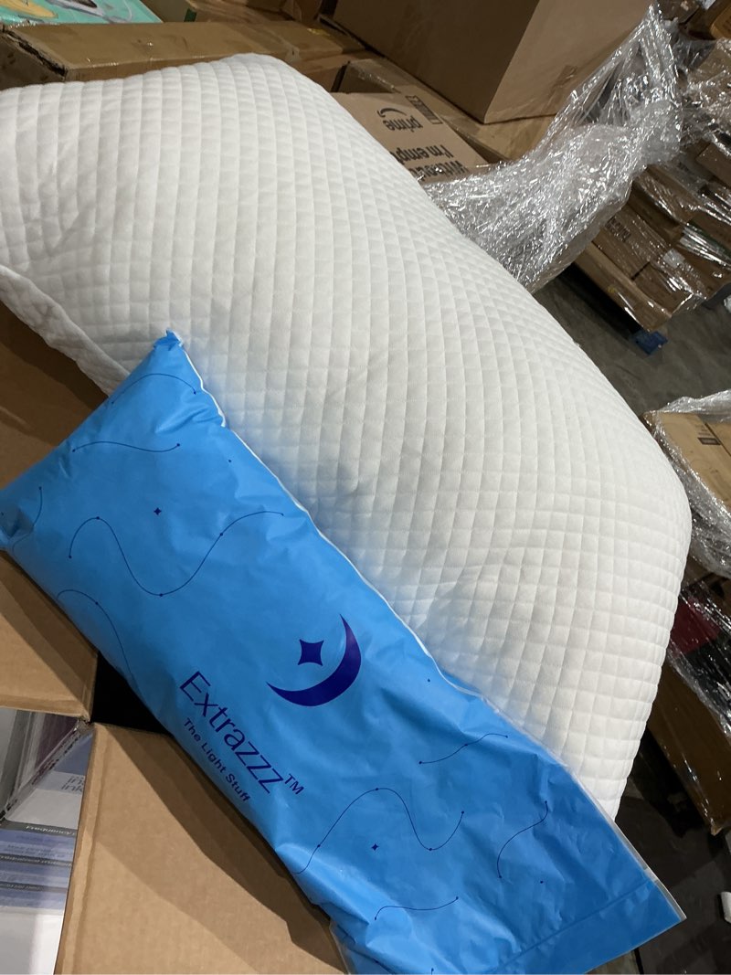 Condition photo showing Good Condition for dreamyblue signature pillow with adjustable loft • shredded memory foam fill • neutral alignment for side, back, and stomach sleepers • bamboo rayon cover