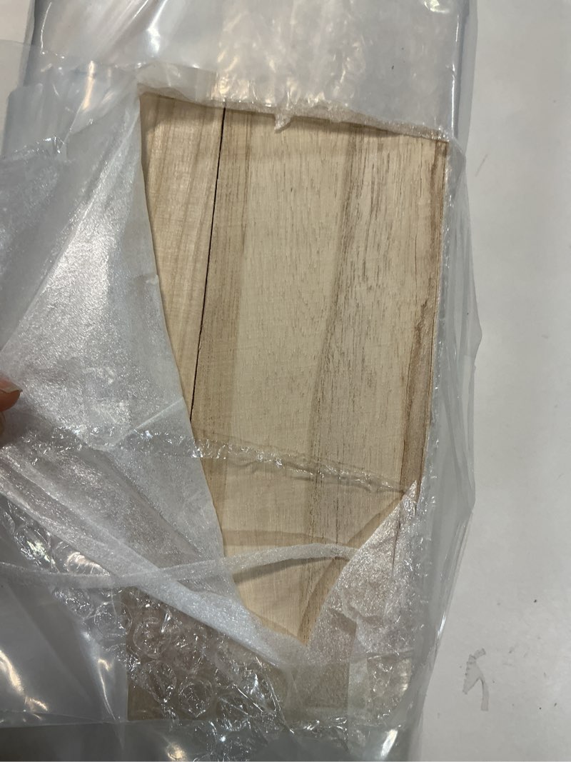 Condition photo showing Good Condition for Thyle Hockey Equipment Drying Rack Wooden Hockey Drying Rack Anti Slip and Space Saving Sports Storage Dry Racks for Youth Adult Equipment 59.8 x 26.8 Inch 7 Additional Hanging Clips