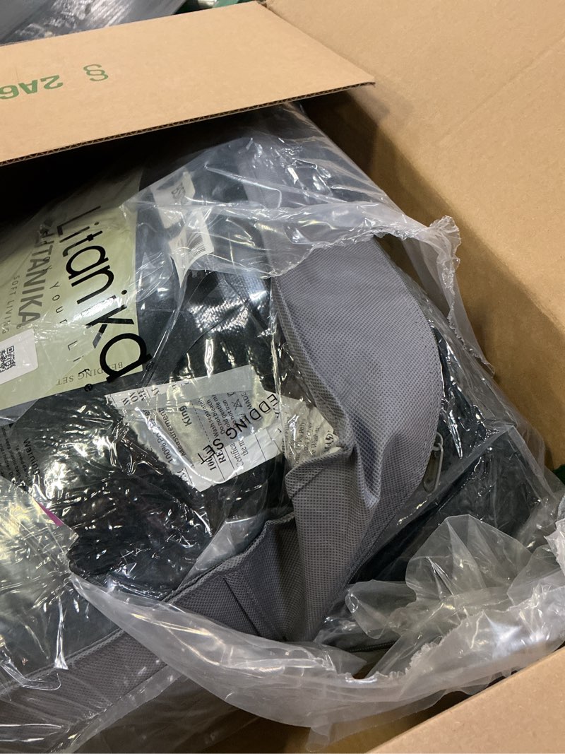 Condition photo showing Good Condition for Litanika Fluffy Twin Size Comforter Set Black, 3 Pieces Warm Sherpa Fleece Winter Bedding Set, Jacquard Checkered Plush Fuzzy Bed Set(1 Comforter, 2 Pillowcases) Black Twin(66*90in)