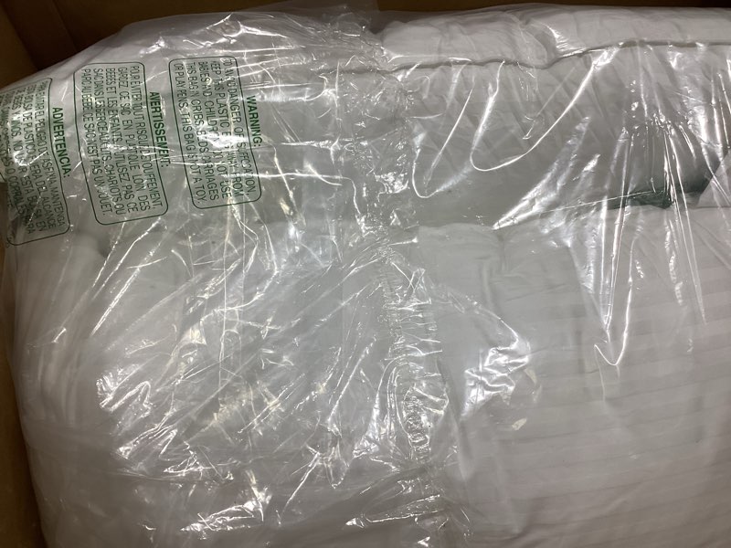 Condition photo showing Good Condition for Beckham Hotel Collection Bed Pillows King Size Set of 2 - Down Alternative Pillow for Back, Stomach or Side Sleepers King White