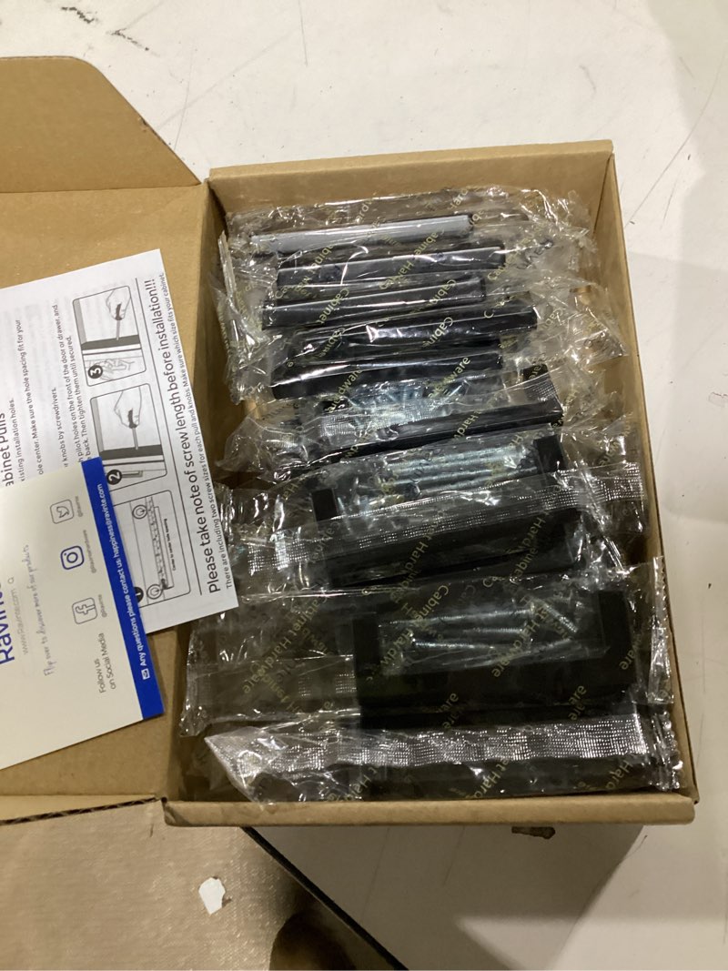 Condition photo showing New/Like New for Ravinte 30 Pack Solid 3 Inch Center to Center Slim Square Bar Drawer Handles Kitchen Cabinet Handles Black Drawer Pulls Kitchen Cabinet Hardware Matte Black Dresser Pulls for Cupboard 30 Flat Black 3'' Hole Center