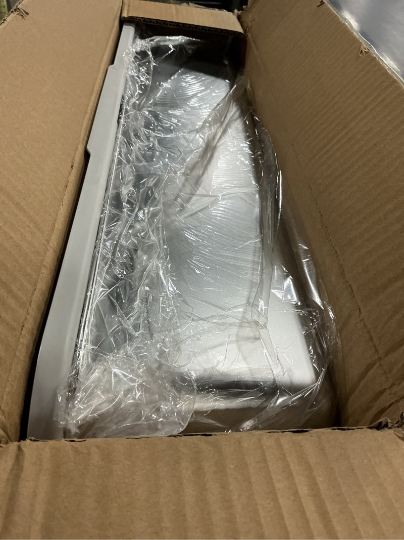 Condition photo showing Good Condition for Stainless Steel Litter Box | XL Enclosed Cat Litter Boxes with Lid for Big Cats | High Sided, Anti-Urine Leakage | Non-Stick Bottom & Includes Litter Mat & Metal Scoop