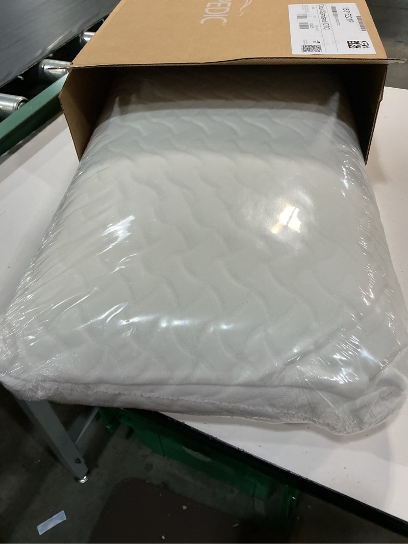 Condition photo showing New/Like New for tempur-pedic tempur-cloud pillow for sleeping, standard, white white 1