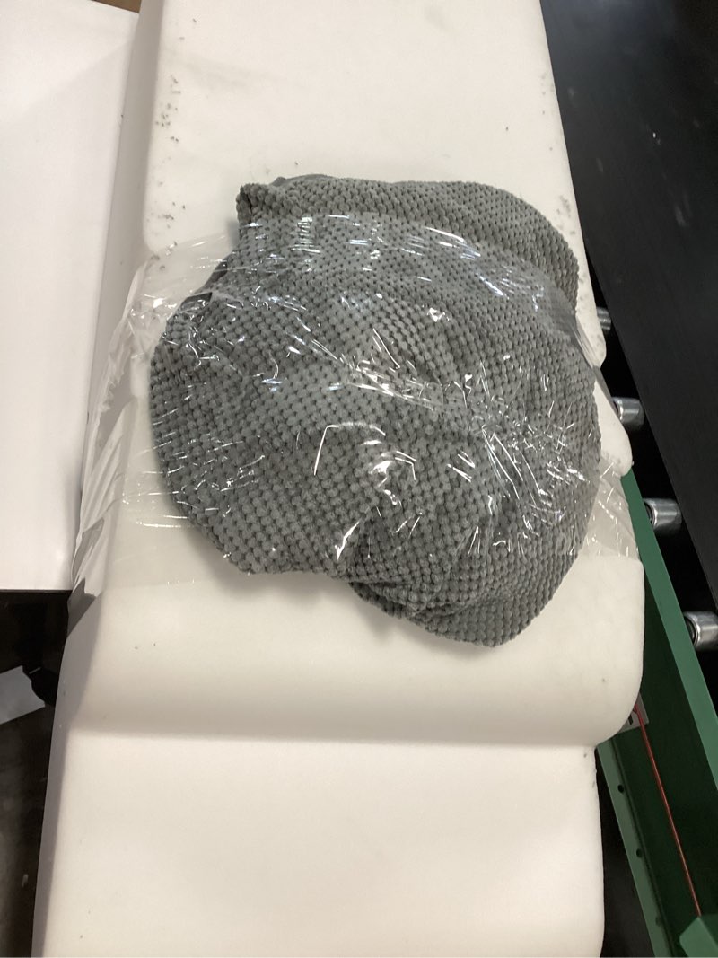 https://lotting-media.assets.bidfta.com/lotting_62a10a66-e803-4192-be01-778ce802cb51