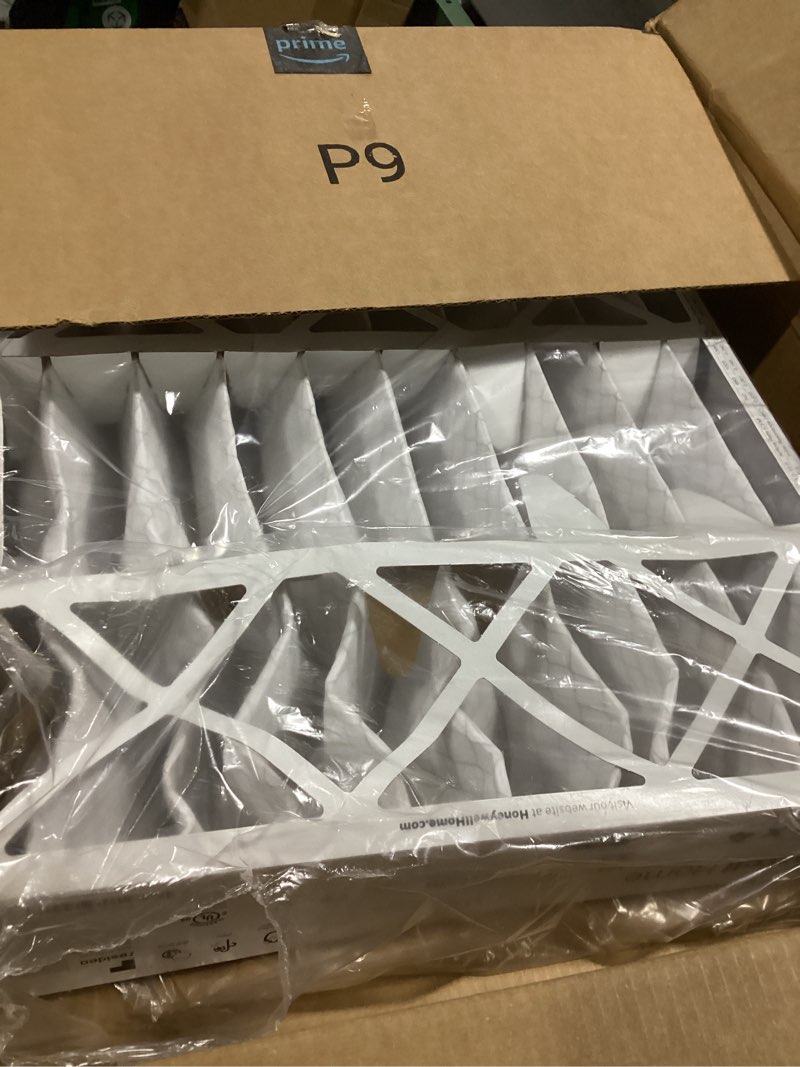 Condition photo showing Good Condition for Honeywell FC100A1011 20 x 20 x 4 replacement media air furnace filter