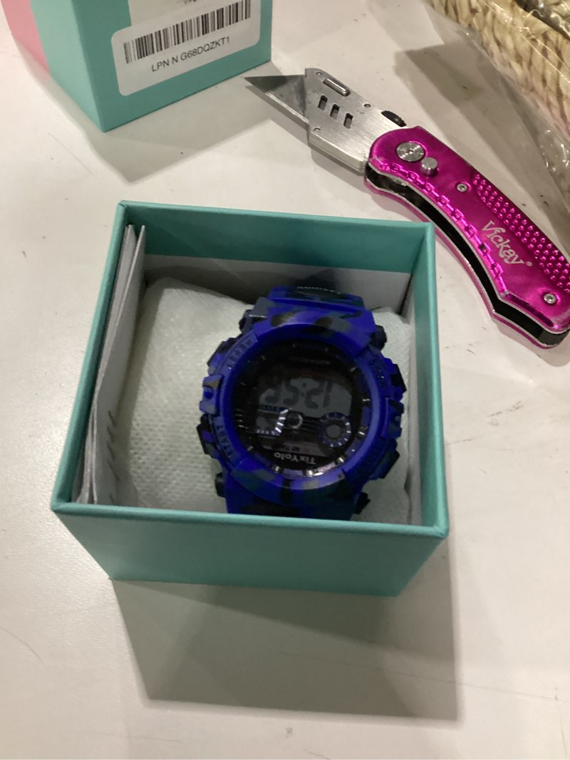 Condition photo showing Good Condition for kids digital watch for boys,50m waterproof sport swimming watch,7 color light,alarm stopwatch 12/24 h,outdoor wristwatch for children with silicone band,kids gift for teen boys ages 6-15