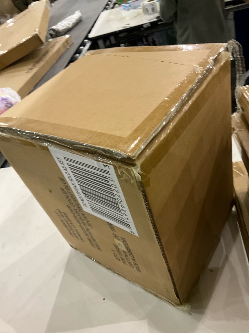 CleverMade Sequoia Cooler Bag – 32 Can Insulated Soft-Sided Waterproof Picnic & Camping Cooler with 