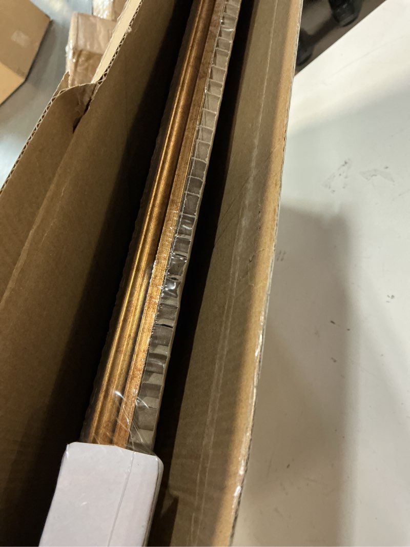 Condition photo showing Good Condition for 16x20 gold picture frame, ornate vintage picture frames for wall or tabletop display, 16 x 20 photo frame gold with non glare plexialass, display poster 11x14 with mat or 16x20 without mat for antique déco