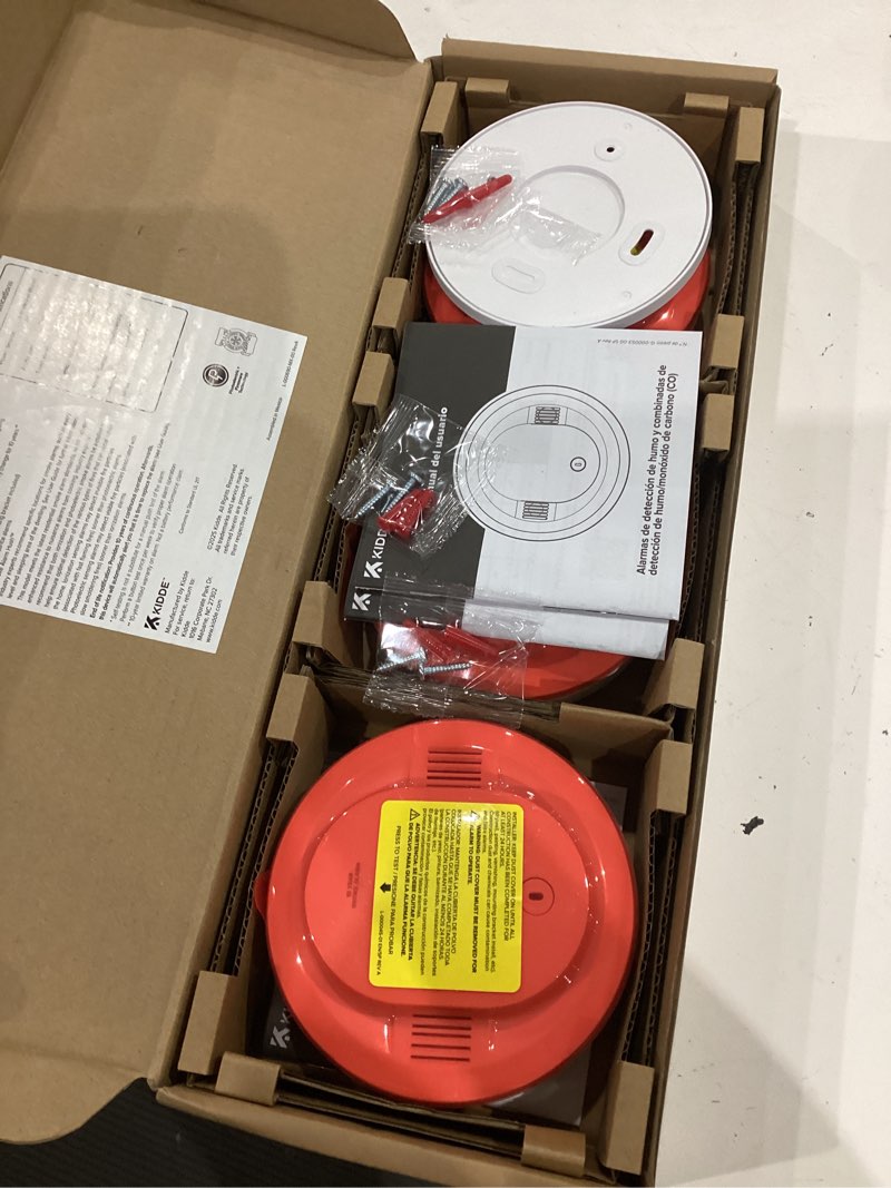 Condition photo showing Good Condition for kidde smoke detector, 10-year battery powered, with voice alerts, led status lights, 85 db alarm, 5-inches, 20sd10-v, 3 pack