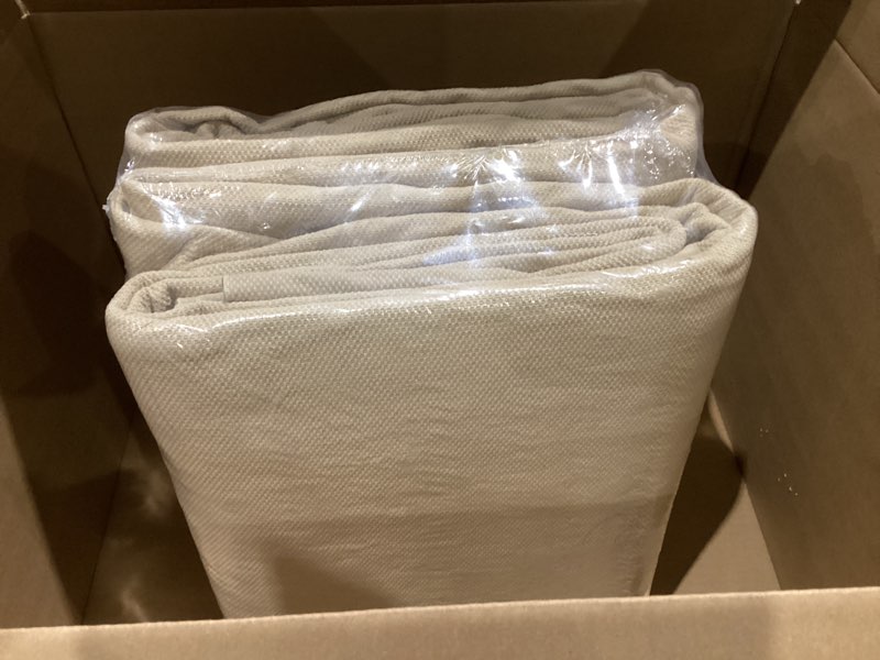 Condition photo showing New/Like New for Loloi Loloi-Grip Rug Pad, FPAD2 Grey, 8'-0" x 10'-0", .13" Thick, Gray, 1/8 inch, Reversible, Soft, Cushion, Low Profile, Hardwood, Carpet, Tile, Vinyl, Linoleum, Multi Surface, Trim to fit, Rug Pad 1/8" 8' x 10' (Rectangular)