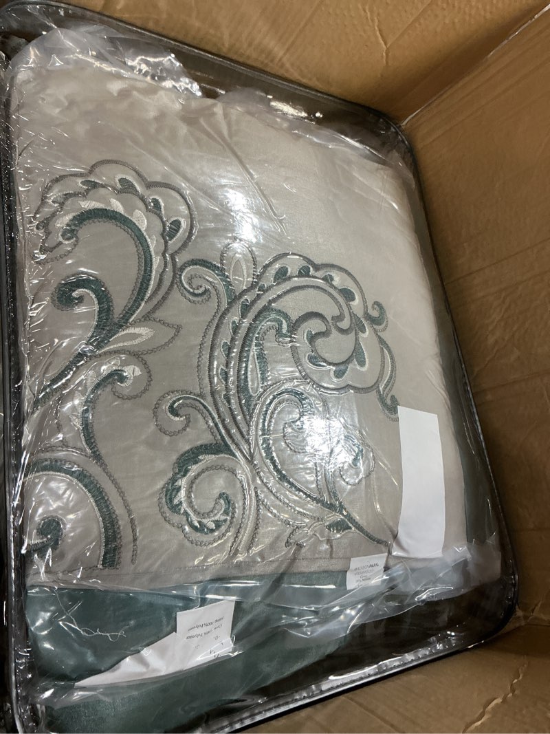 Condition photo showing New/Like New for madison park 24 piece faux silk paisley queen comforter set with matching curtains, down alternative hypoallergenic - teal, queen (90 in x 90 in) teal queen (90 in x 90 in) paisley