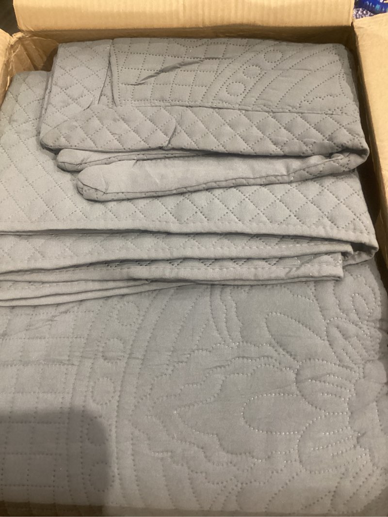 Condition photo showing New/Like New for Qucover Alaska King Bedspread 132x 120, Oversized King Bedspread, 3 Piece Soft Microfiber Lightweight Extra Wide King Size Quilts Oversized Comforter Set, Vintage Persian Pattern, Dark Grey Dark Grey 132"x120"