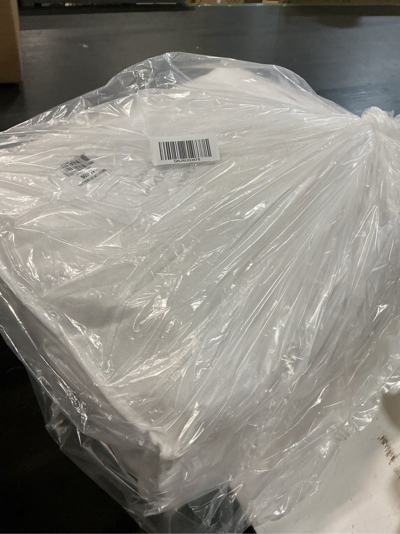 Condition photo showing Good Condition for lightweight premium down comforter, king/cal king, down