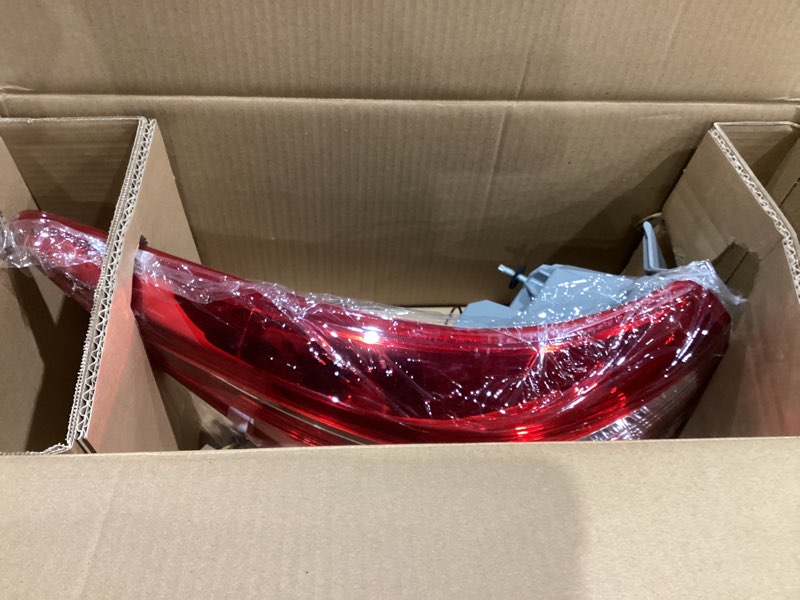 munirater tail light assembly left side replacement for sentra 2016 tail light rear brake lamp 26555