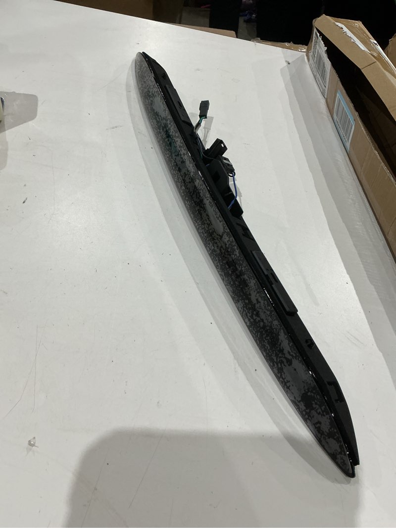Condition photo showing As Is for tycardor tailgate fr minicooper