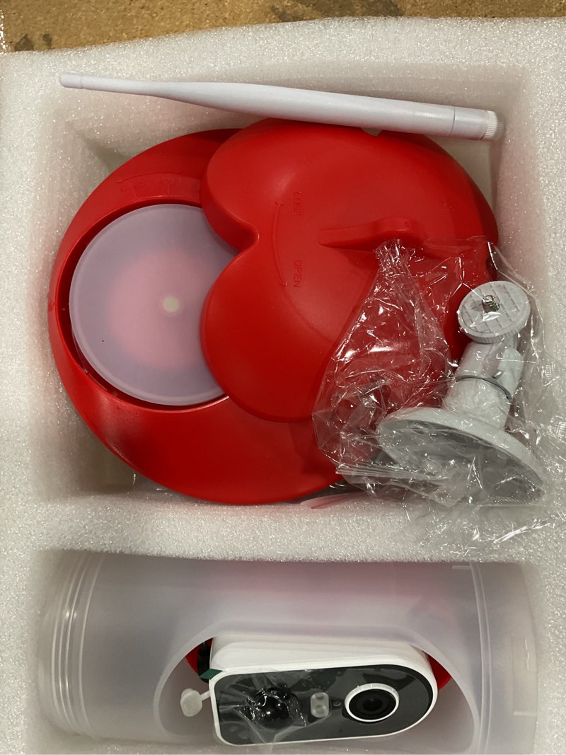 Condition photo showing New/Like New for hummingbird feeder with 4k camer