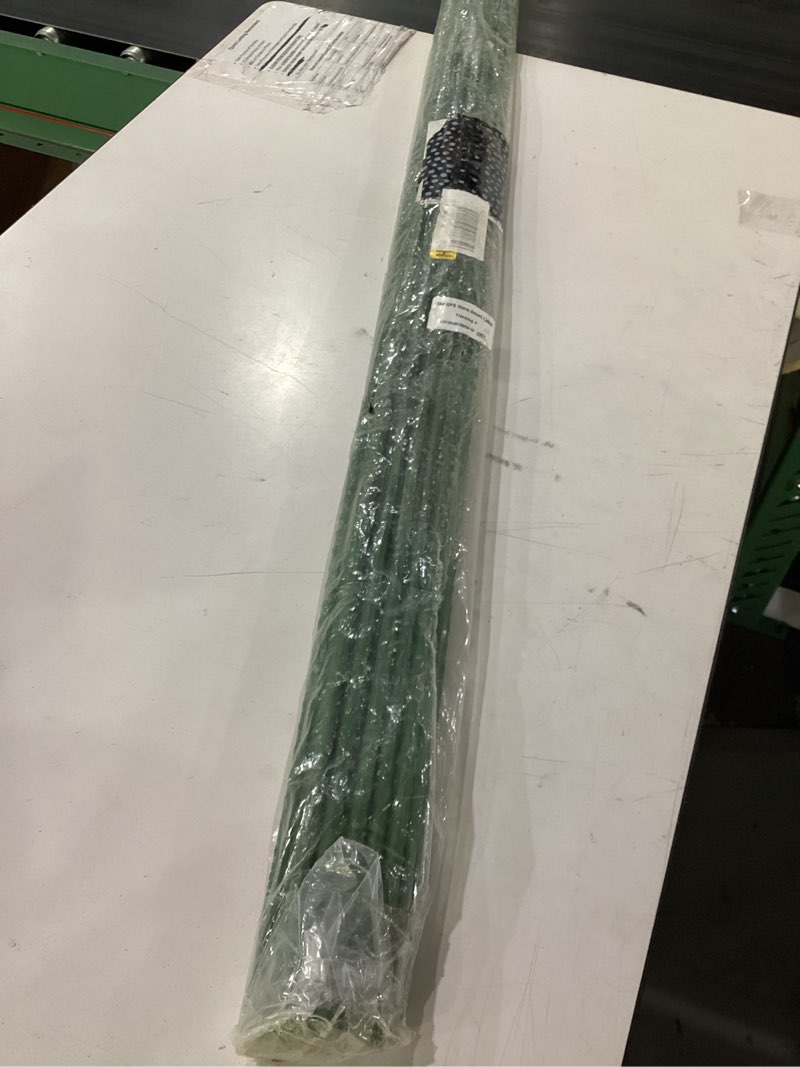 Condition photo showing New/Like New for xiny tool garden stakes, 25 pack steel plant garden tomato stakes with plastic coat for climbing plants (25 pack 58 inch)