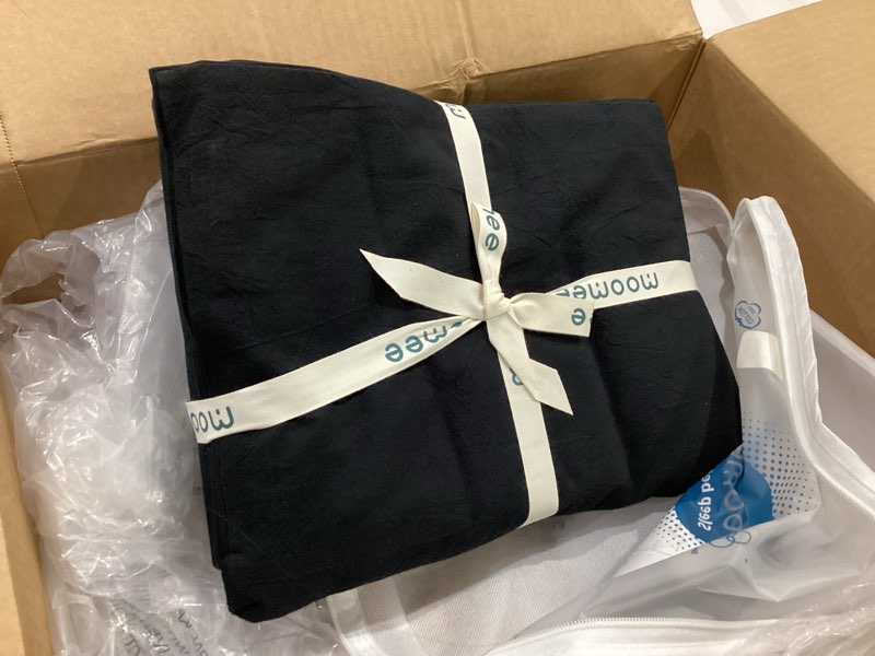 Condition photo showing New/Like New for moomee bedding sheet set 100% washed cotton linen like textured breathable durable soft comfy (black, queen)