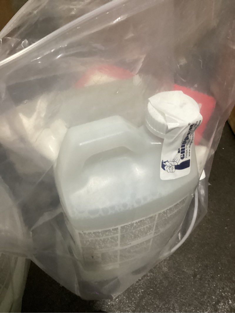 Condition photo showing Good Condition for 2 l green earth peroxide fresh mint scent all-purpose cleaner, bottle (4-pack)