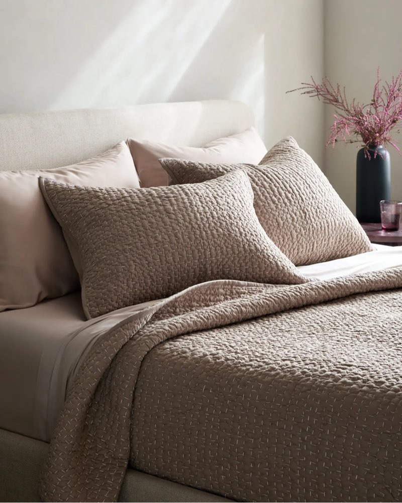 quince organic cotton hand stitched quilt 88x92 in queen/set of 3/stone