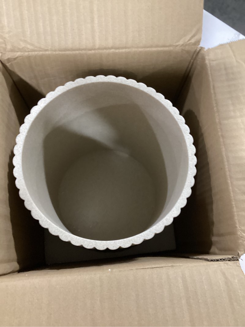 Condition photo showing Good Condition for Beige Luxury Stone Bathroom Trash Can, Modern Bathroom Office Trash Can, Resin Wastebasket, Garbage Receptacle Bin for Bathrooms, Offices, Powder Rooms, Kitchens (Beige)