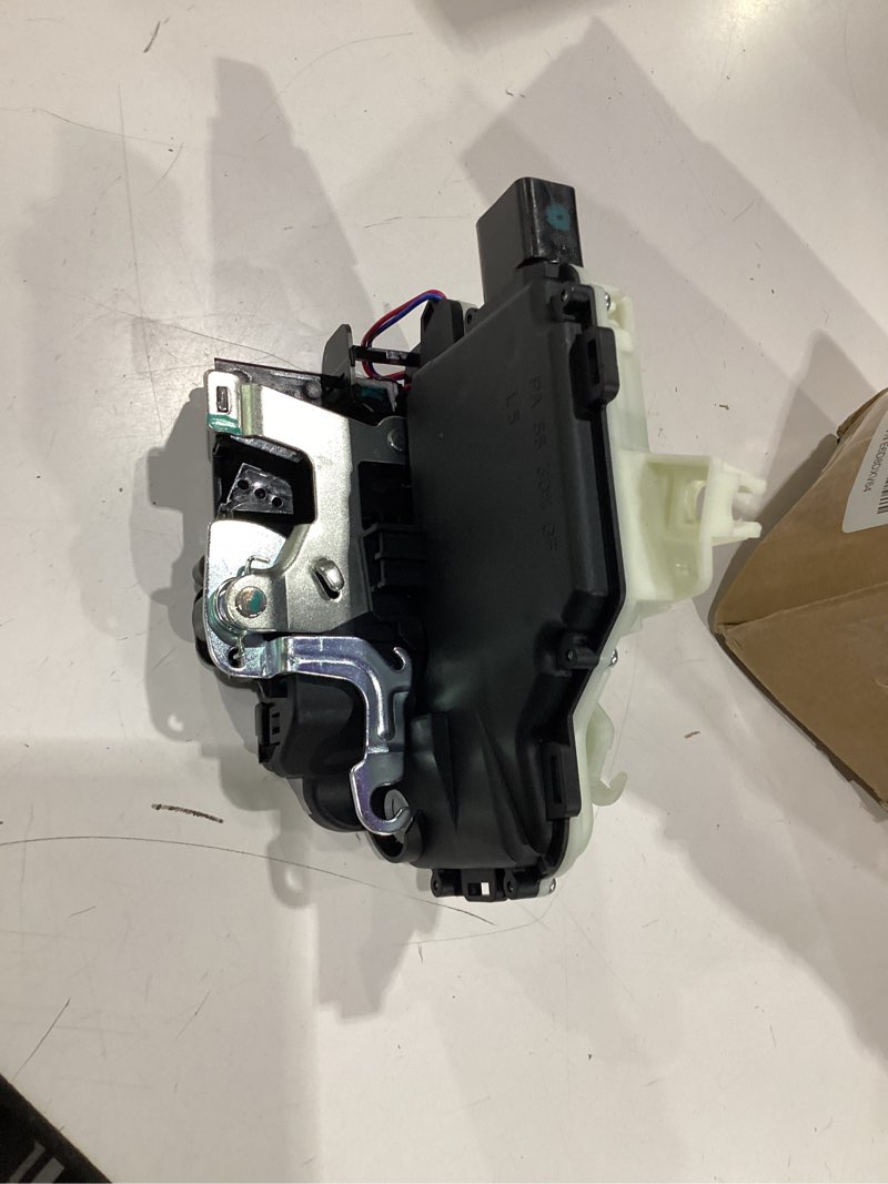 Condition photo showing New/Like New for hisport door lock latch actuator front left driver side compatible with volkswagen vw beetle golf gti jetta passat rabbit replace 3b1837015a
