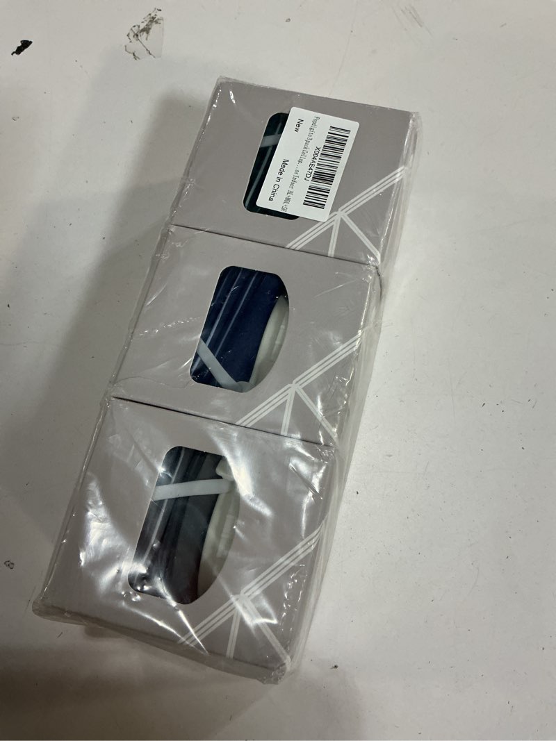 Condition photo showing New/Like New for Popdigito 3 pack Collapsible Water Bottles,Silicone Foldable Portable Water Bottle 20.6oz, Lightweight Reusable Leakproof for Travel Hiking Camping Cycling Workouts Yoga Fitness Indoor Outdoor Sports Dark Blue+Dark Grey+Dark Green