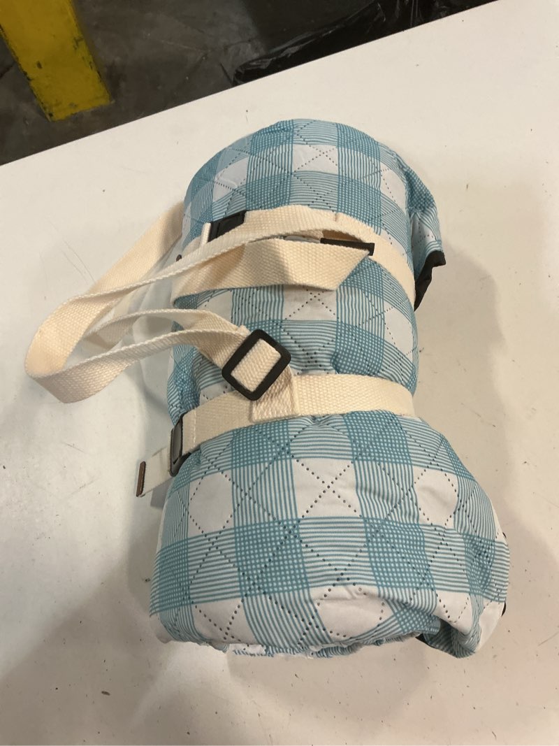 Condition photo showing Good Condition for willow weave large picnic blanket waterproof,outdoor blanket - blue | picnic mat washable, lawn blanket, park blanket, extra large picnic blankets waterproof foldable with shoulder strap