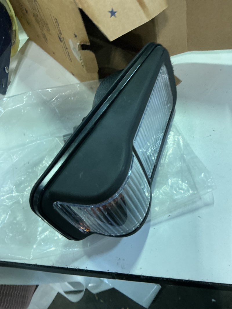 Condition photo showing Good Condition for only two bulbs side lamp marker park light door clear amber lamp compatible with isuzu nqr npr npr-hd nmr nlr pro nrr 2008-2022 (rh) rh-passenger side