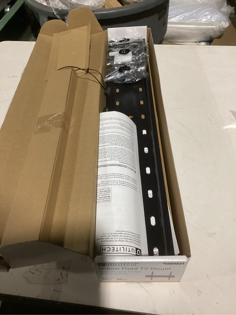 utilitech fixed indoor wall tv mount fits tvs up to 90-in (hardware included)