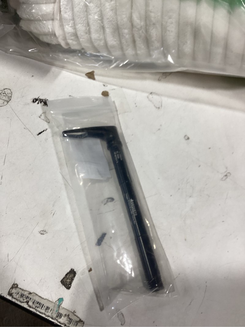 Condition photo showing New/Like New for 1.5mm thread pitch quick release front thru axles for rockshox bicyle suspension forks, free rotating handle,road mtb bike 6061 aluminium alloy axle 15 x 110mm