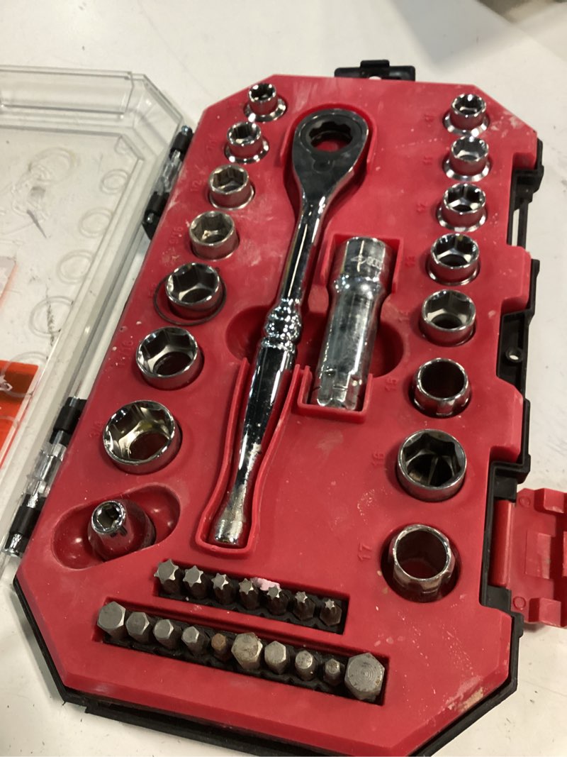 Condition photo showing Good Condition for 3/8 in. drive 6-point pass-thru ratchet and socket set (35-piece)
